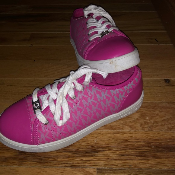 Michael Michael Kors fuchsia pink sneakers - Picture 3 of 5